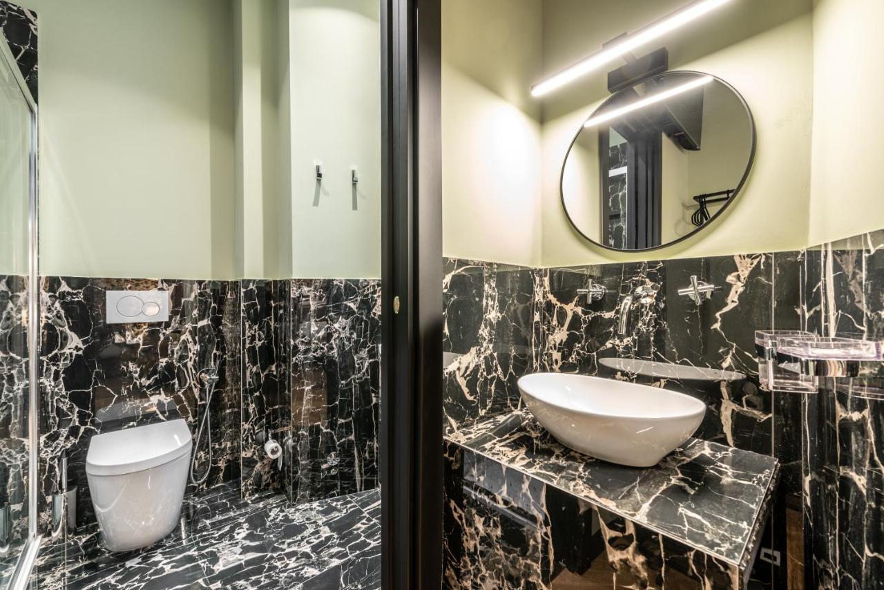 The Couper Castello Hotell Milano Exteriör bild