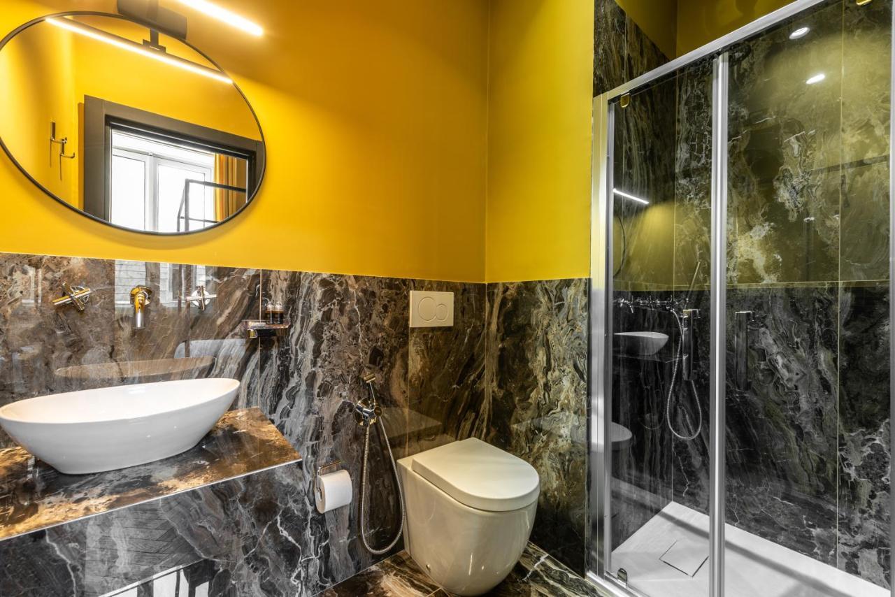 The Couper Castello Hotell Milano Exteriör bild
